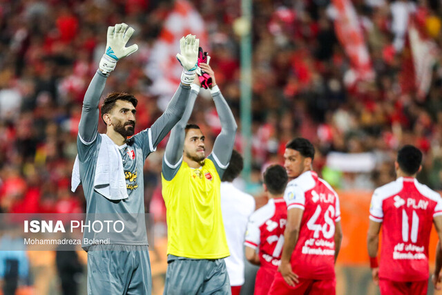 بیرانوند: به بازیکنان گفتم باید به هواداران شیرینی بدهیم بیرانوند: به بازیکنان گفتم باید به هواداران شیرینی بدهیم