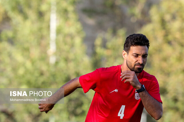 شجاع خلیلزاده: سر تیم ما را بریدند/ برای قهرمانی باید با کل ایران بجنگیم شجاع خلیلزاده: سر تیم ما را بریدند/ برای قهرمانی باید با کل ایران بجنگیم