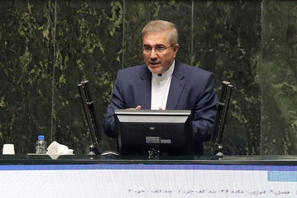 منظور: باید نگرانی مردم درباره بحث مالیات در بودجه را رفع کنیم منظور: باید نگرانی مردم درباره بحث مالیات در بودجه را رفع کنیم