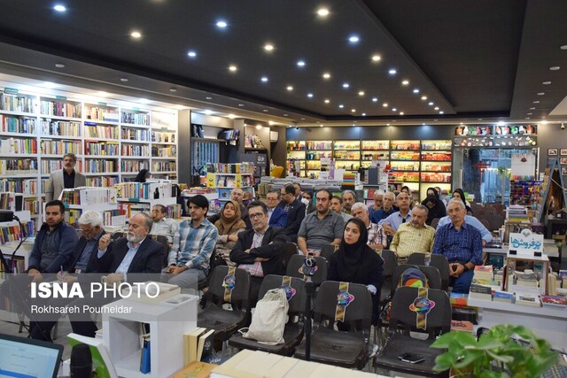 محیط زیست نیازمند قوانین الزامآور است/استراتژی مشخصی در توسعه پایدار نداریم