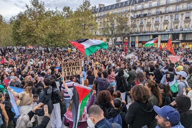 فرانسه تظاهرات حامی فلسطین را ممنوع می‌کند/ معترضان همچنان در خیابان‌ها
