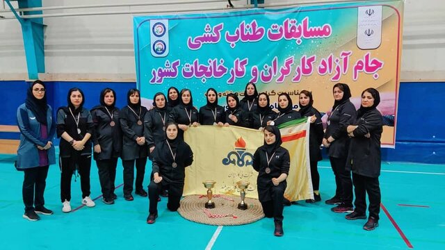 سکوهای مسابقات طناب‌کشی کارگری زنان کشور در تسخیر خوزستانی‌ها