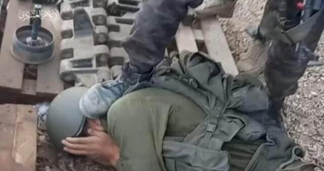 ادعای رادیو و تلویزیون صهیونیستی درباره موافقت تلآویو با توافق تبادل اسرای جنگ غزه ادعای رادیو و تلویزیون صهیونیستی درباره موافقت تلآویو با توافق تبادل اسرای جنگ غزه