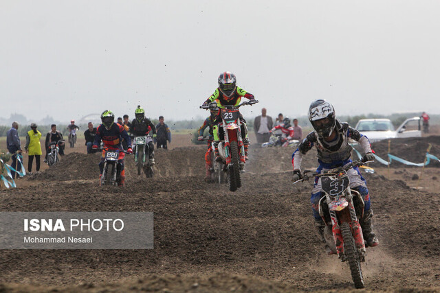 عکس تزئینی است مسابقات کشوری موتورکراس در کرمان برگزار شد