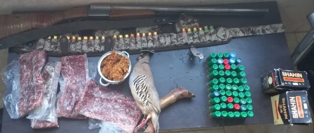 کشف ۷ لاشه از شکارچیان استان سمنان در روزهای آخر هفته/ کشف ۳ قوچ از خورجین موتورسوار