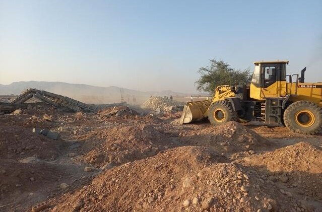 رفع تصرف ۲۰ هزار متر مربع از اراضی دولتی در گتوند