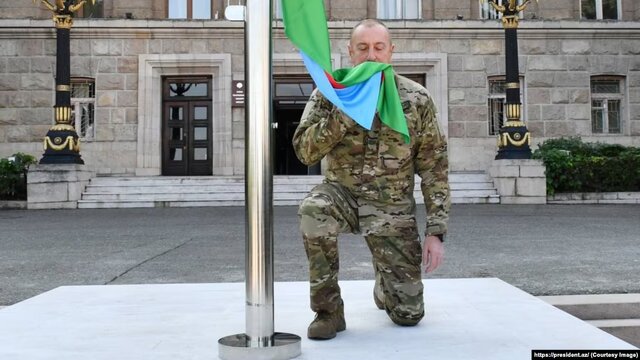 قدم زدن علیاف روی پرچم «آرتساخ»