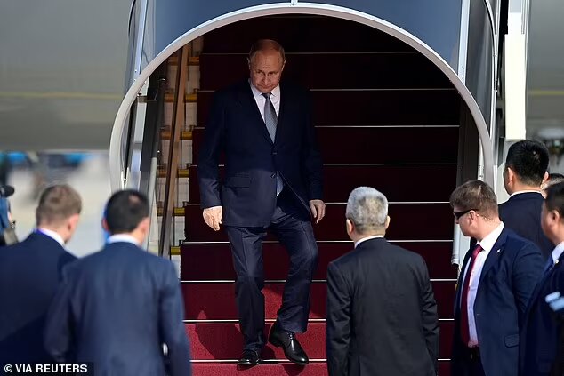 پوتین وارد پکن شد پوتین وارد پکن شد