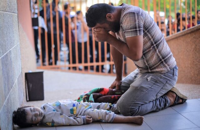 حملات مقاومت به تجمعات اشغالگران و افزایش آمار شهدای غزه به بیش از ۳۳۰۰ تن حملات مقاومت به تجمعات اشغالگران و افزایش آمار شهدای غزه به بیش از ۳۳۰۰ تن