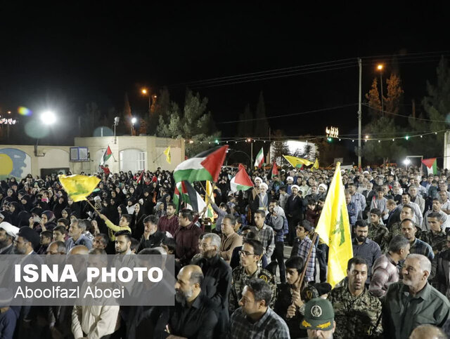 تجمع کودکان و مردم دارالولایه مهریز در حمایت از کودکان غزه