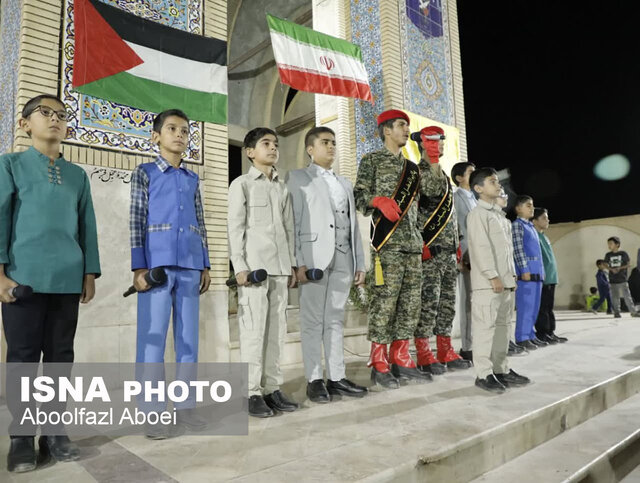 تجمع کودکان و مردم دارالولایه مهریز در حمایت از کودکان غزه