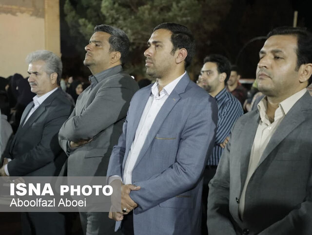 تجمع کودکان و مردم دارالولایه مهریز در حمایت از کودکان غزه