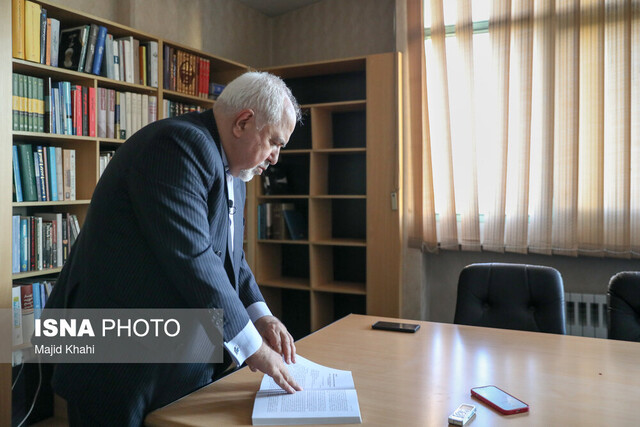 ظریف: خطر بزرگی از سر ایران برداشته شد 1 پایگاه خبری ججین ظریف: خطر بزرگی از سر ایران برداشته شد/ اسنپبک بدون سر و صدا نخواهد بود