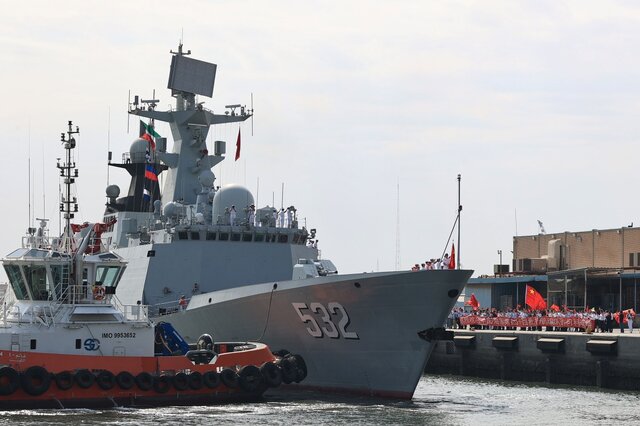 حضور نیروی دریایی چین در آب‌های منطقه در پی بالا رفتن تنش‌ها