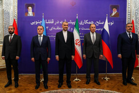 عکس دسته‌جمعی وزرای خارجه شرکت‌کننده در اجلاس فرمت ۳+۳ در تهران