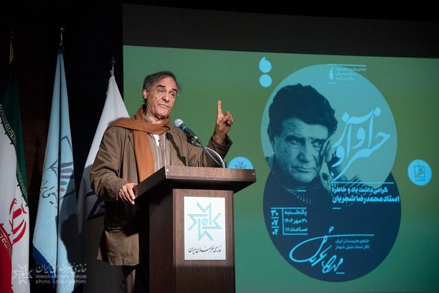 شکرخواه: شجریان از «مطرب» استاد ساخت!