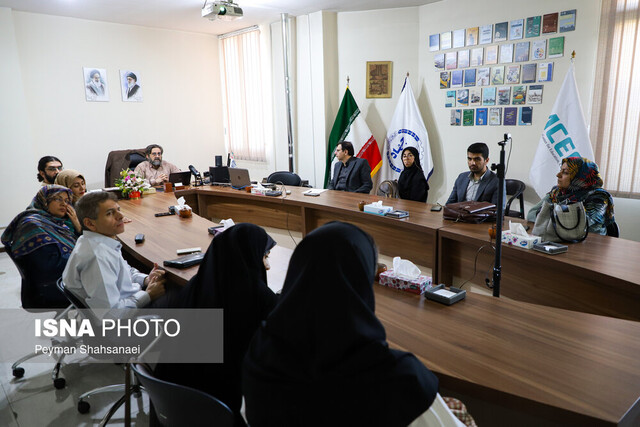 نگرش علمی در حوزه سیاست به سکولاریزم منتج شد