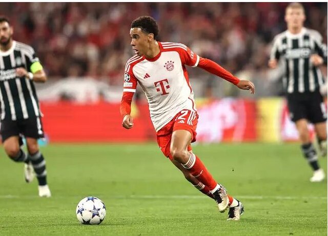 ویدیو/ دریبلها و سولوگلهای زیبای موسیالا ویدیو/ دریبلها و سولوگلهای زیبای موسیالا