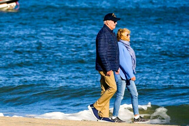 بایدن و همسرش دختر پلوسی به جیل بایدن گفت بیشتر به میراث و سابقه شوهرش فکر کند