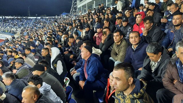 پرتاب موشکهای کاغذی و اعتراض مهدی رحمتی