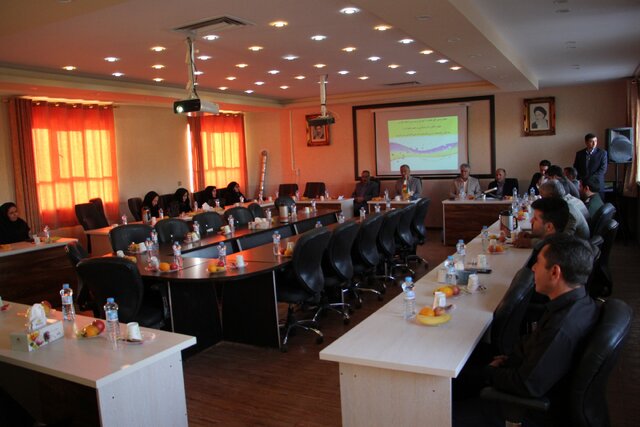 برنامهریزی برای راهاندازی بازارچه تولیدات دانشآموزی در خانزنیان برنامهریزی برای راهاندازی بازارچه تولیدات دانشآموزی در خانزنیان