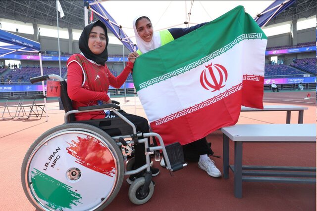 پرستو حبیبی در کنار مربی جوانش طلای ناب پرستو حبیبی با ثبت دو رکورد جدید