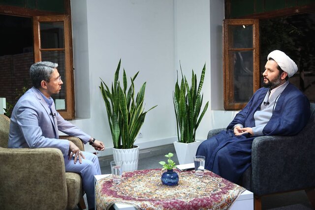 «آینده نزدیک» با گفتوگو ساخته میشود/ «آینده نزدیک» ما رو به پیشرفت است