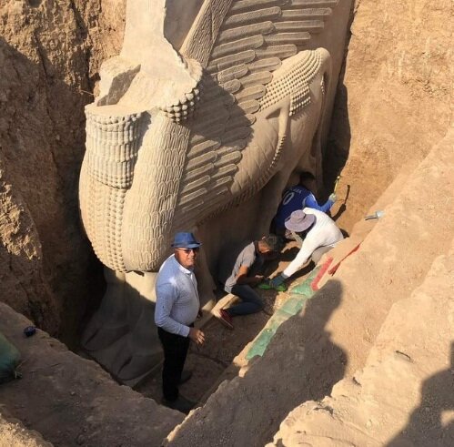 کشف «گاو بالدار» در عراق