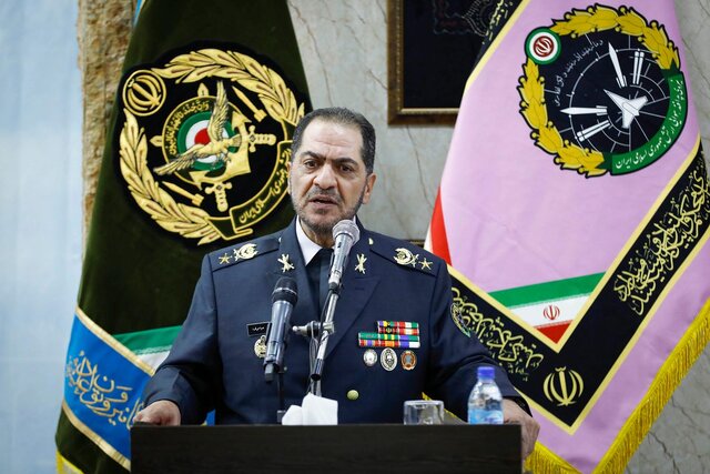 امیر سرتیپ صباحی فرد: اگر برای آموزش اهمیت قائل نشویم در مقابله و دفع تهدیدات موفق نخواهیم بود امیر سرتیپ صباحی فرد: اگر برای آموزش اهمیت قائل نشویم در مقابله و دفع تهدیدات موفق نخواهیم بود
