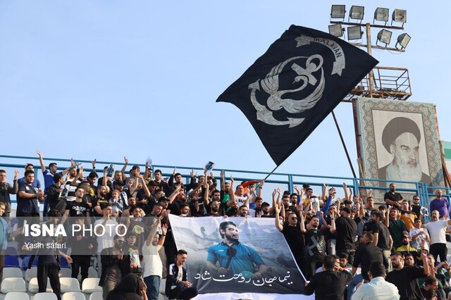 تمرین قوهای سپید برای مقابله با سرخ پوشان