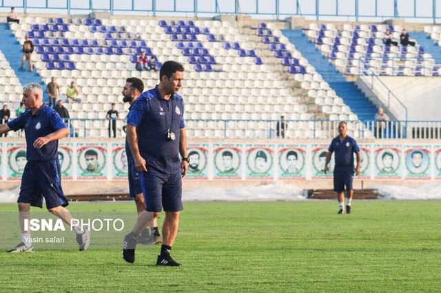 تمرین قوهای سپید برای مقابله با سرخ پوشان