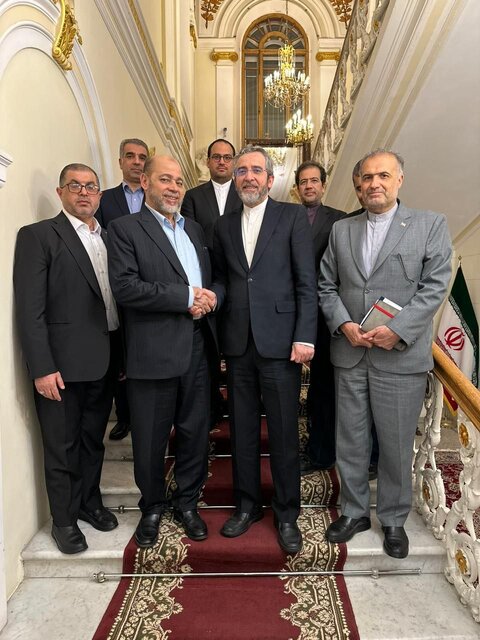 رایزنی باقری با یک مقام ارشد حماس در مسکو رایزنی باقری با یک مقام ارشد حماس در مسکو