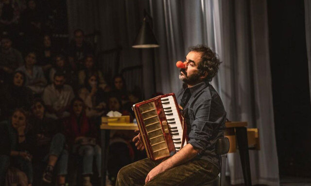 بازیگرانی که صحنه را پرفروغ میکنند