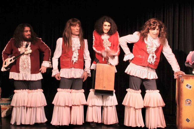 بازیگرانی که صحنه را پرفروغ میکنند