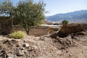 دستکند کشف‌شده در روستای دولت‌آباد روی حدود ۲۵ خانه قرار دارد.