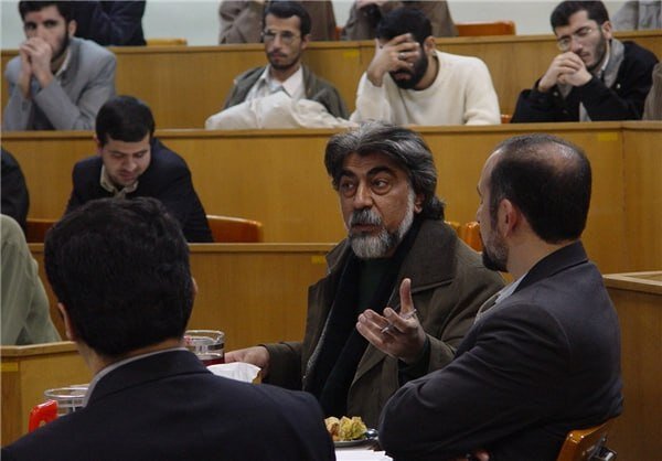 گرامیداشت یاد قیصر امینپور در شبکه مستند