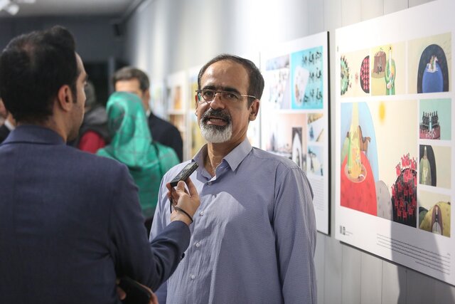 نمایش آثار خلاقانه در نمایشگاه سوگواره «سلسله طلایی» نمایش آثار خلاقانه در نمایشگاه سوگواره «سلسله طلایی»