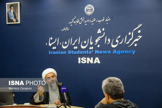 یک توطئه در حال شکلگیری است!