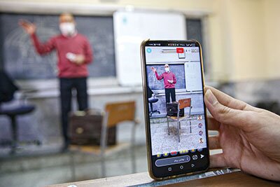 خانوم ساعت چند تعطیل میشیم؟