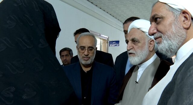 حضور رئیس قوه قضاییه در دادگاه پرونده سرقتهای زنجیرهای خودرو حضور رئیس قوه قضاییه در دادگاه پرونده سرقتهای زنجیرهای خودرو