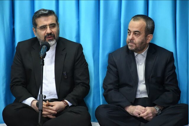 نخبگان مباحث فرهنگی خراسان جنوبی را بررسی می کنند