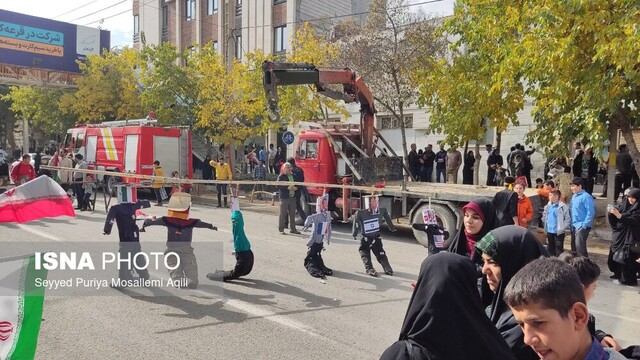 خروش مردم بجنورد در راهپیمایی ۱۳ آبان + تصاویر