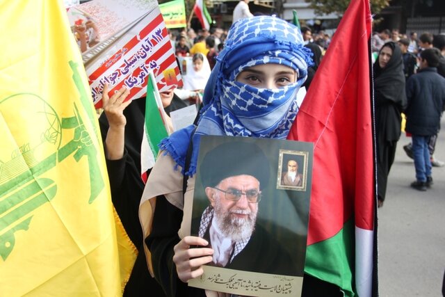 حقانیت مبارزه با استکبار توسط انقلاب را شاهدیم