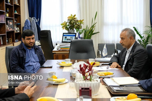 تبدیل نفت خام ایران به فرآوردههای غیرقابل تحریم/ تعامل با شرکتهای دانش بینان