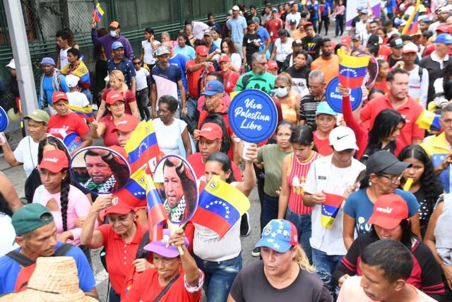 اعتراضات به جنایات صهیونیستها در غزه و حمایت از فلسطین از مقابل کاخ سفید تا اندنزی