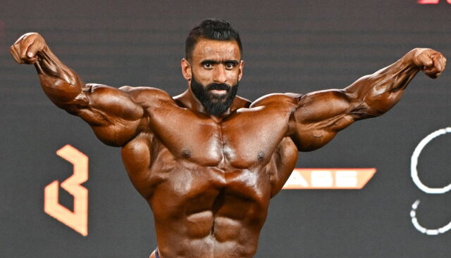 دنیا به کام هادی دنیا به کام هادی