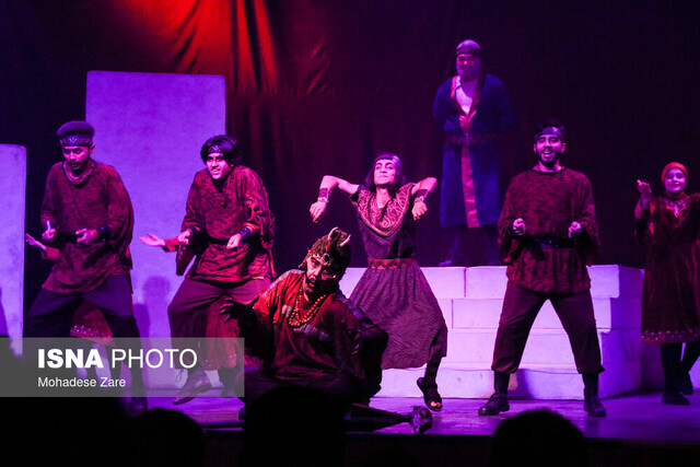 عکس تزئینی است فروش نمایشهای روی صحنه مشهد از ۴ میلیارد ریال عبور کرد