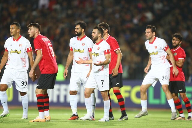 پرسپولیس از همان نقطه همیشگی ضربه خورد! پرسپولیس از همان نقطه همیشگی ضربه خورد!