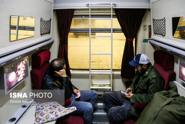 بلیت قطارهای اسفند از فردا پیشفروش خواهند شد/ تمام ظرفیت اینترنتی عرضه میشود بلیت قطارهای اسفند از فردا پیشفروش خواهند شد/ تمام ظرفیت اینترنتی عرضه میشود