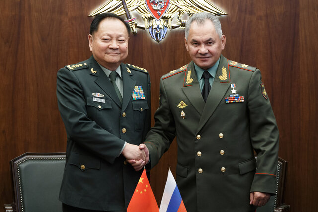 عکس آرشیوی است شویگو: روابط مسکو-پکن روابط راهبردی مبتنی بر اعتماد و احترام است